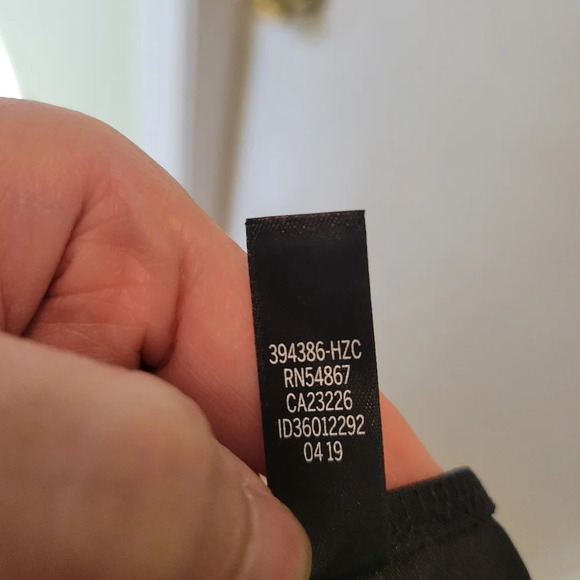 ❤️ 3 for $35 Victoria's Secret sport one shoulder short sleeve crop top medium - Picture 6 of 6